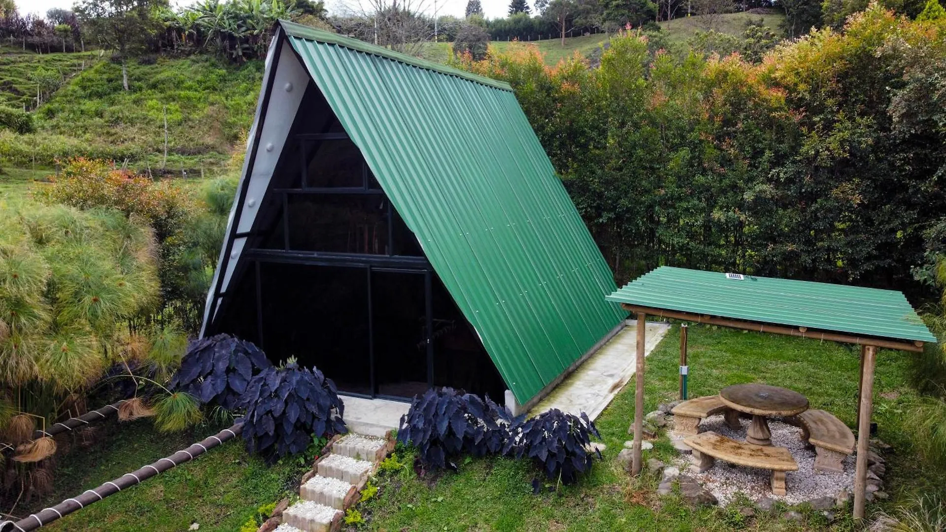 Chalets De Lujo En Guarne Para 2 O 3 Personas 0*,  Colombia
