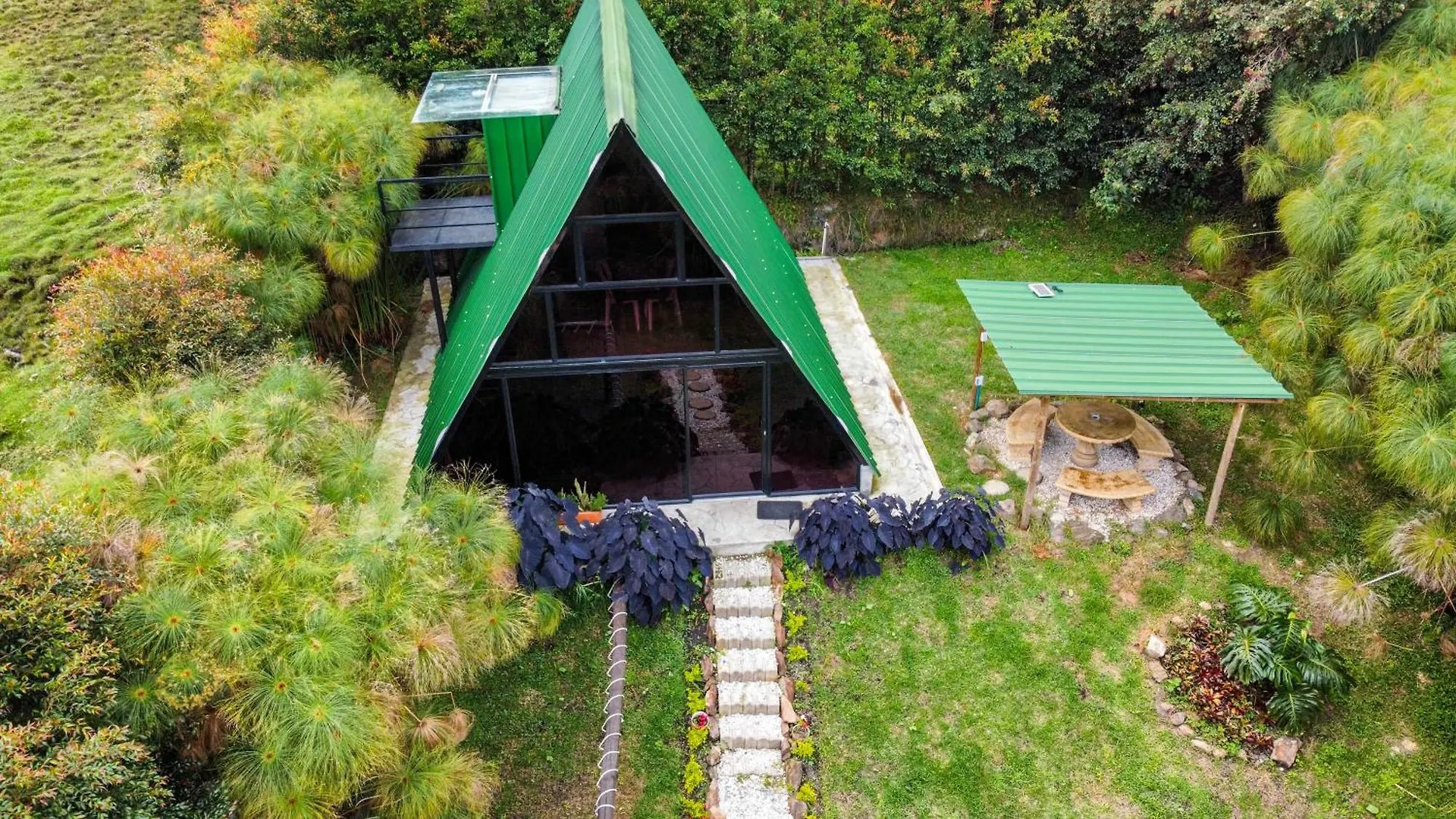Holiday home Chalets De Lujo En Guarne Para 2 O 3 Personas